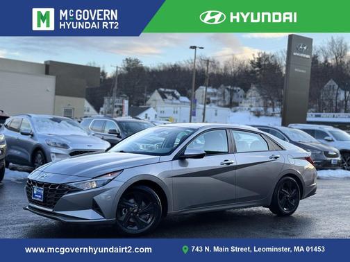 2023 Hyundai ELANTRA SEL