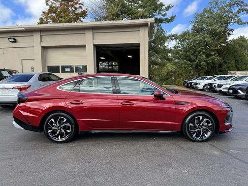 2024 Hyundai SONATA SEL