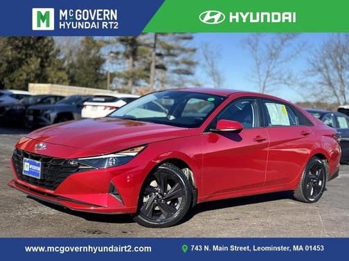 2022 Hyundai ELANTRA SEL