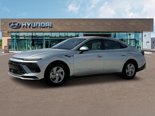 2025 Hyundai SONATA SE