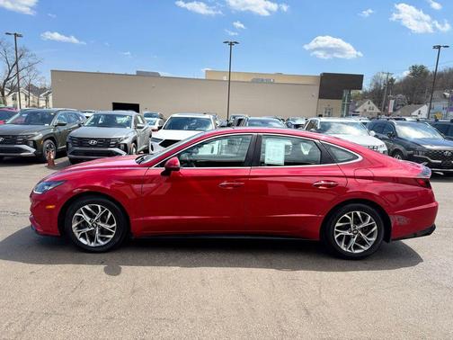 2021 Hyundai SONATA SEL