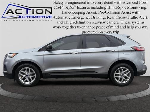 2022 Ford Edge SE