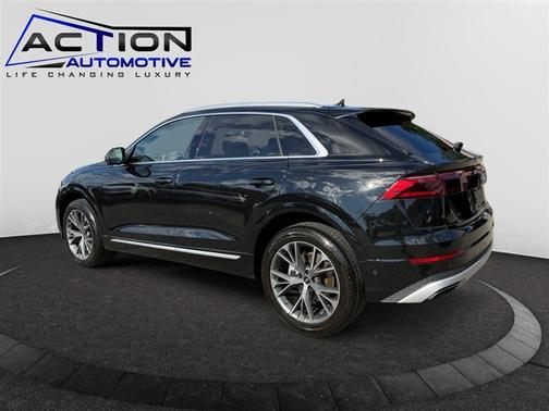 2024 Audi Q8 55 Premium Plus