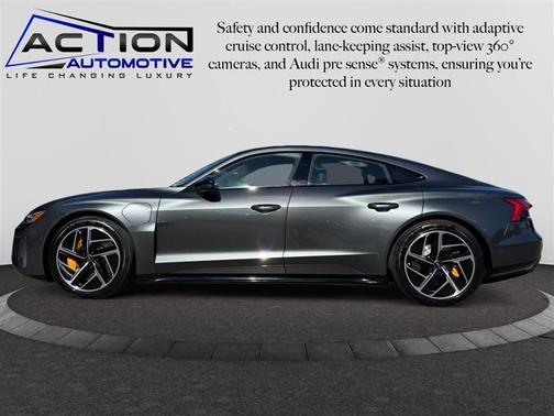 2023 Audi RS e-tron GT Base