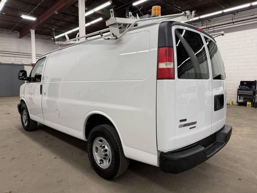 2011 Chevrolet Express 2500 Work Van