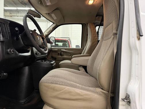 2011 Chevrolet Express 2500 Work Van