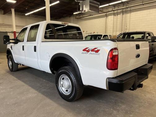 2008 Ford F-250 XL Crew Cab
