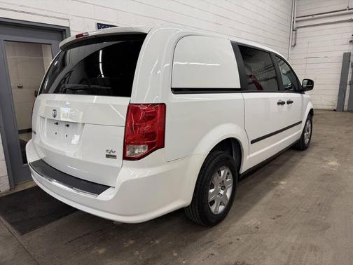 White 2013 RAM Cargo Tradesman