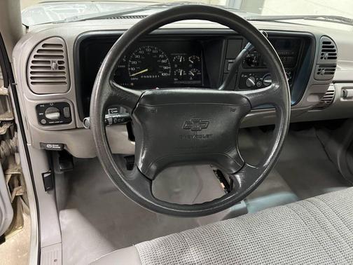 1995 Chevrolet 1500 K1500 Cheyenne 2dr 4WD Standard Cab SB