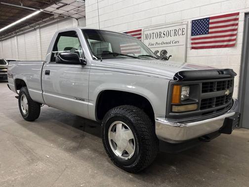 1995 Chevrolet 1500 K1500 Cheyenne 2dr 4WD Standard Cab SB