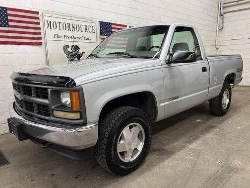 1995 Chevrolet 1500 K1500 Cheyenne 2dr 4WD Standard Cab SB