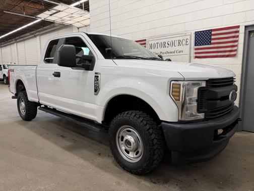 Oxford White 2018 Ford F-250 XL