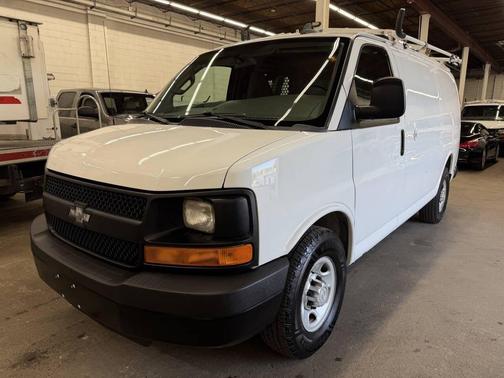 White 2016 Chevrolet Express 2500 LT