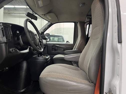 2015 GMC Savana 2500 Work Van