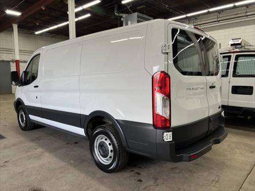 2018 Ford Transit-250 Base