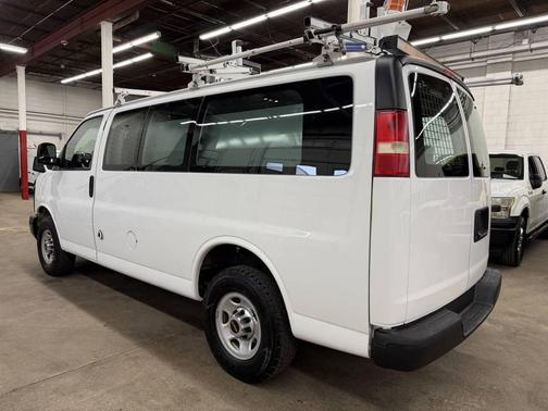 Summit White 2015 GMC Savana 3500 Work Van