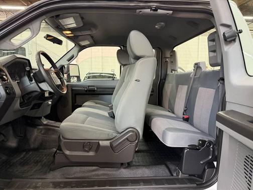 Oxford White 2012 Ford F-250 XL