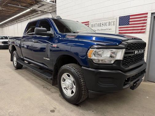 2021 RAM 2500 Tradesman Crew Cab 4x4 6'4' Box