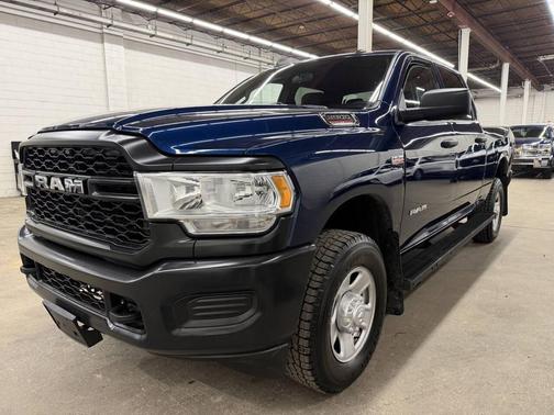 2021 RAM 2500 Tradesman Crew Cab 4x4 6'4' Box