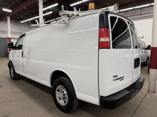 2011 Chevrolet Express 2500 Work Van