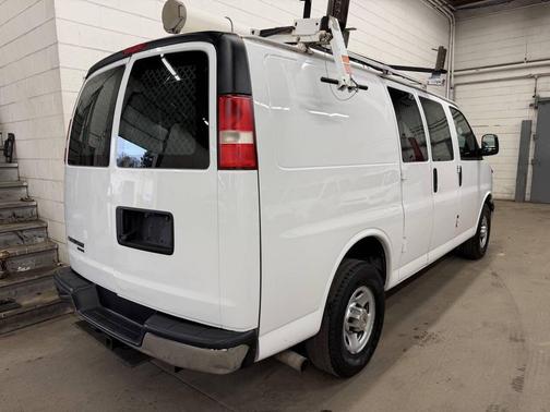 Summit White 2014 Chevrolet Express 2500 Work Van