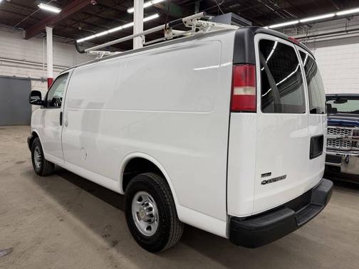 2011 Chevrolet Express 2500 Work Van