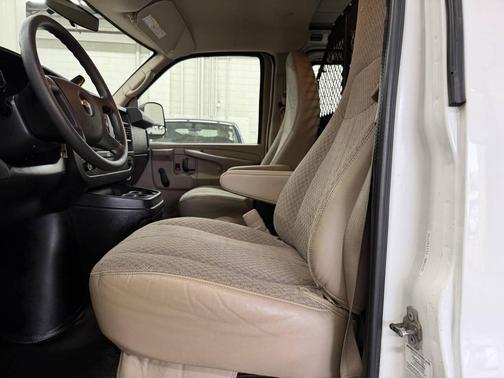 2011 Chevrolet Express 2500 Work Van