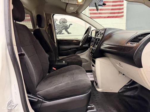White 2013 RAM Cargo Tradesman
