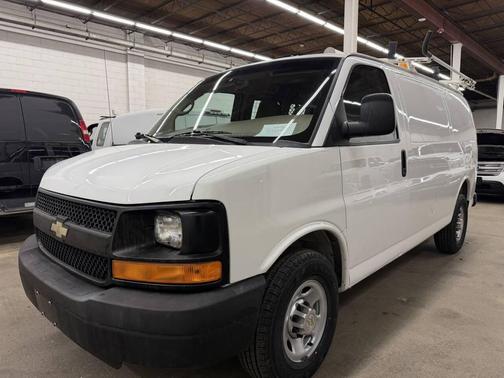 Summit White 2012 Chevrolet Express 2500 Work Van
