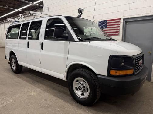 Summit White 2008 GMC Savana 3500 Cargo