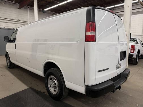 2017 Chevrolet Express 3500 Work Van