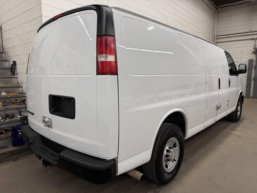 2017 Chevrolet Express 3500 Work Van