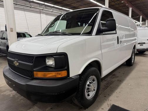 2011 Chevrolet Express 2500 Work Van