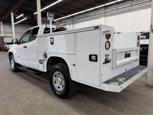 Summit White 2017 Chevrolet Colorado WT