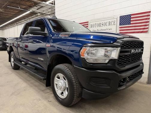 2021 RAM 2500 Tradesman Crew Cab 4x4 6'4' Box
