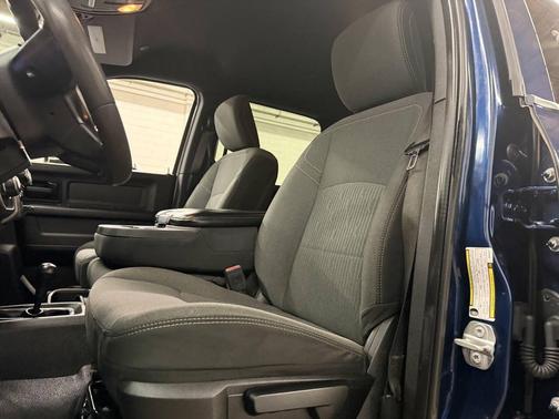 2021 RAM 2500 Tradesman Crew Cab 4x4 6'4' Box