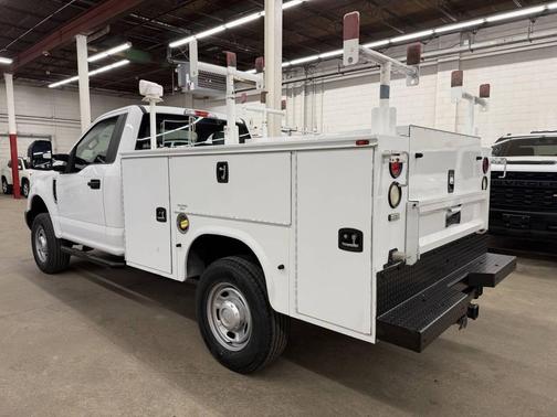 Oxford White 2017 Ford F-250 XL