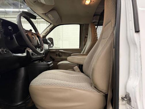 2011 Chevrolet Express 2500 Work Van