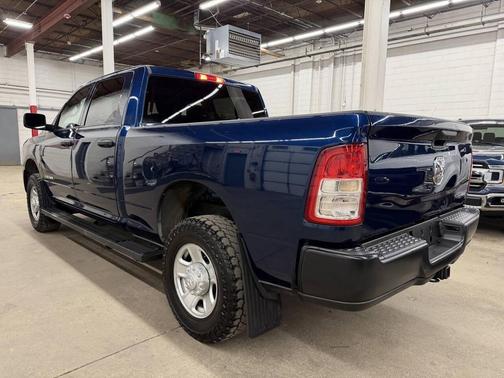 2021 RAM 2500 Tradesman Crew Cab 4x4 6'4' Box