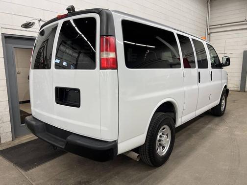 2007 Chevrolet Express 3500 LS