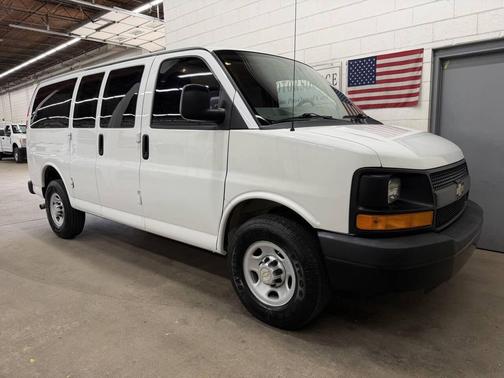 Summit White 2013 Chevrolet Express 3500 Work Van