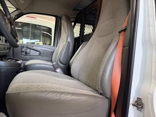 Summit White 2014 GMC Savana 2500 Work Van