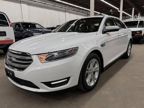 2019 Ford Taurus SEL