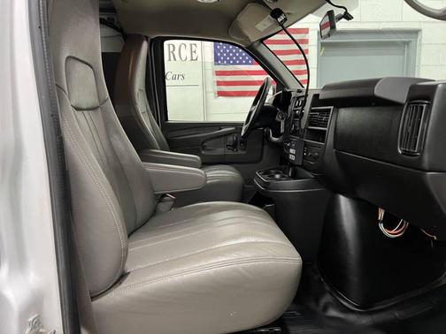 2014 GMC Savana 2500 Work Van