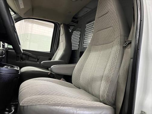 2017 GMC Savana 3500 Work Van