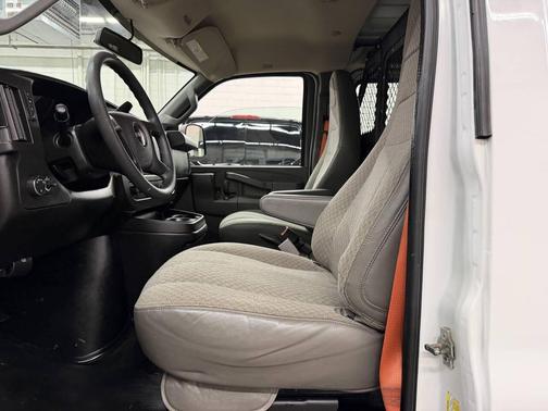 2019 GMC Savana 2500 Work Van