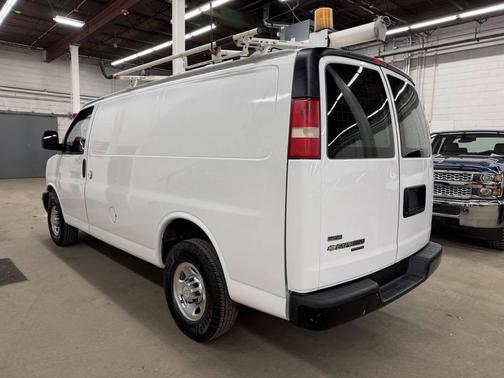 2011 Chevrolet Express 2500 Work Van