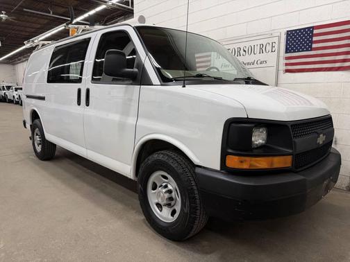 Summit White 2011 Chevrolet Express 2500 Work Van
