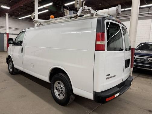 2011 GMC Savana 2500 Cargo