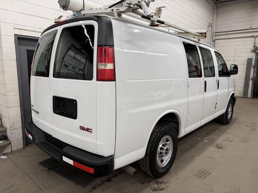 2011 GMC Savana 2500 Cargo